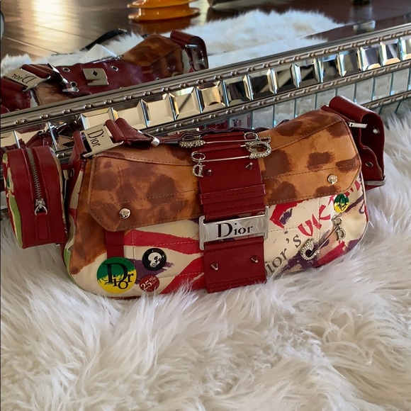 dior victim bag